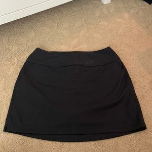 Adi 365 solid skort - black